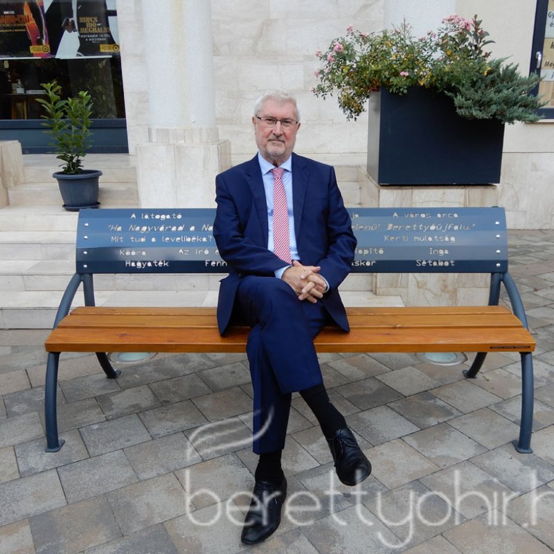 Konrád-emlékpad avatás 45